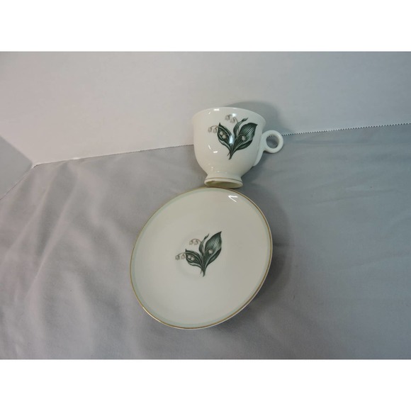 Vintage Frederik Lunning demitasse cup and saucer, Lily of the Valley pattern - Picture 2 of 5